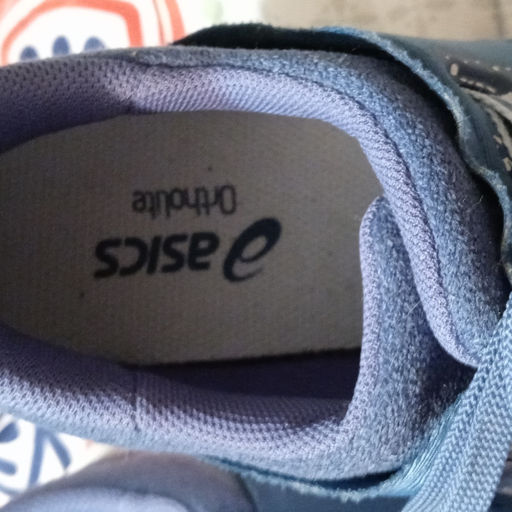 ASICS shoes - Picture 5 of 5